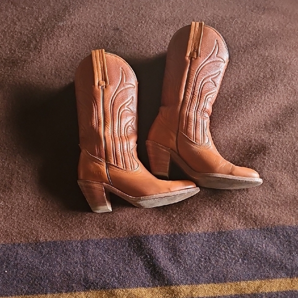 Frye Tan Leather Western Heeled Boots